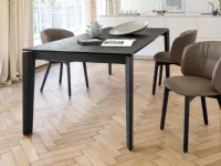 Extendable Dogma table by Calligaris