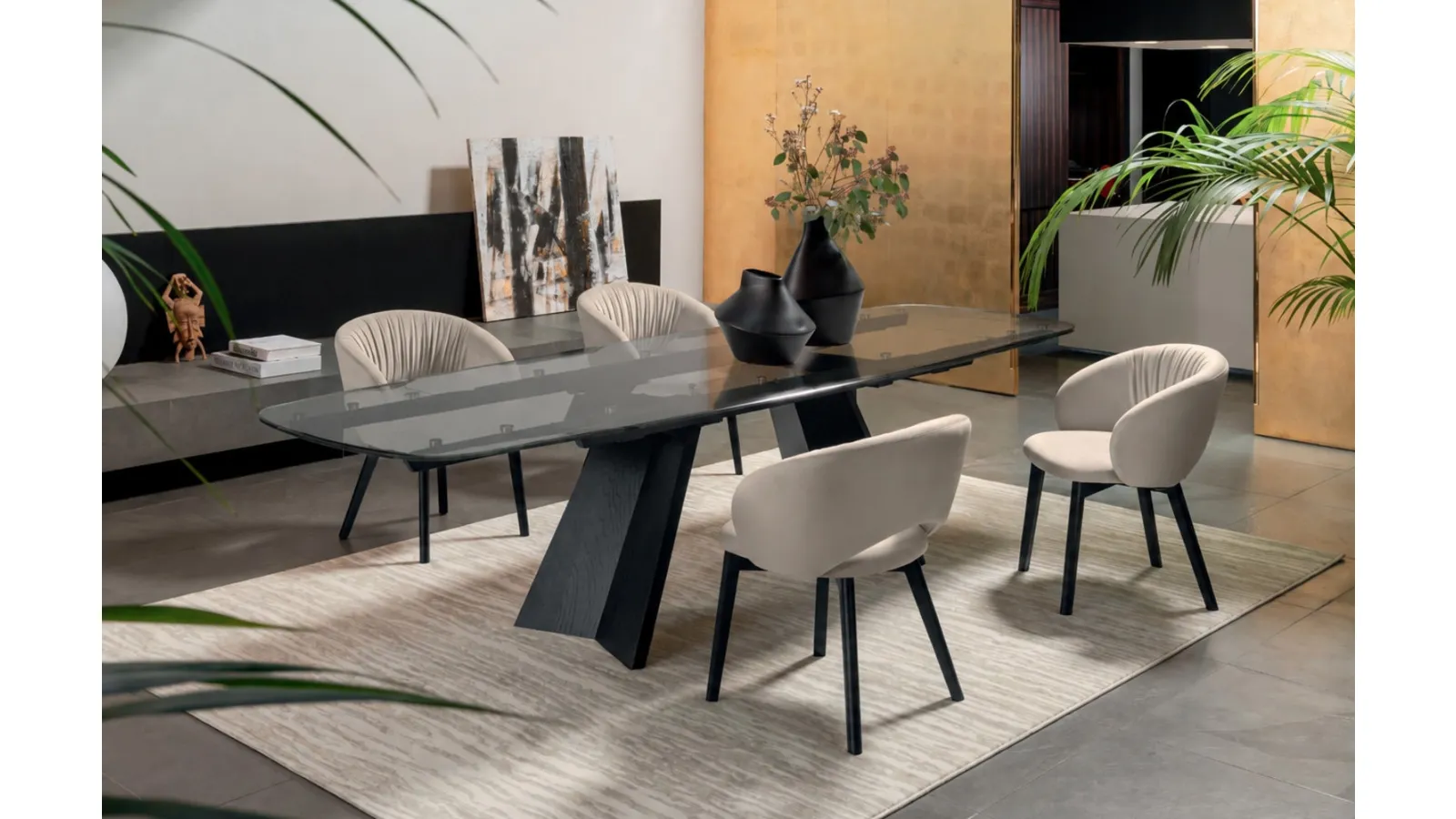 Icaro extendable glass table by Calligaris