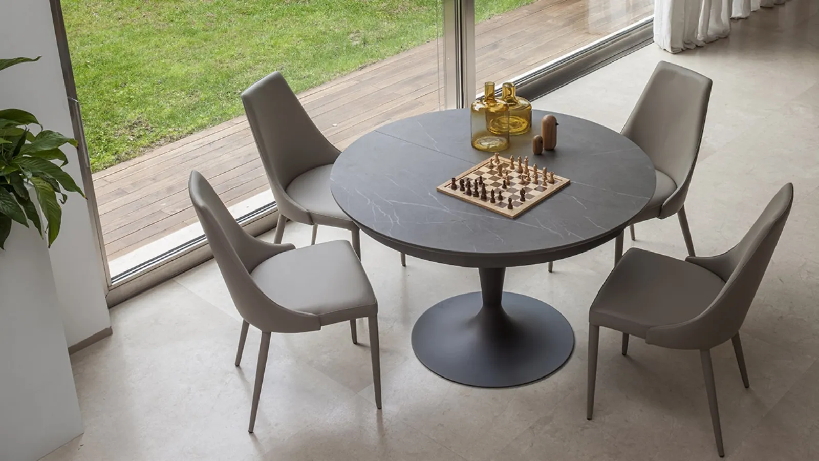 Extendable round table with Sun ceramic top by Altacom