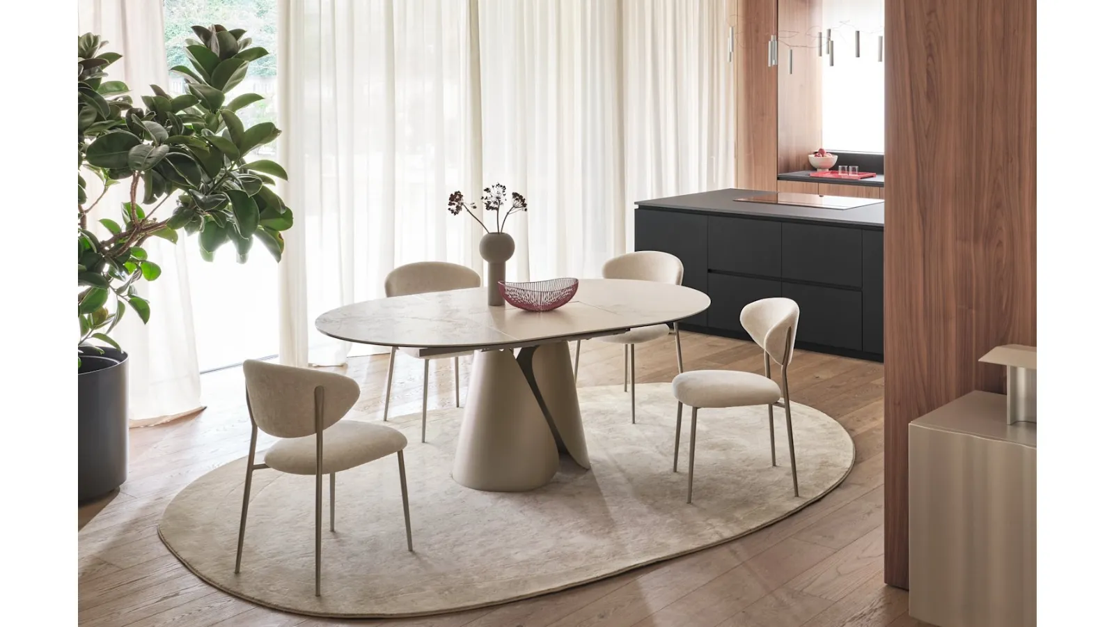 Tango extendable table in ceramic by Calligaris