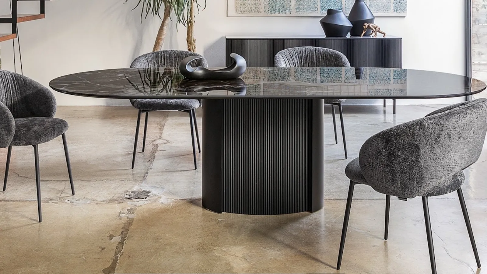 Yoroi ceramic table by Calligaris.