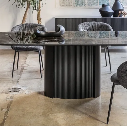 Yoroi ceramic table by Calligaris.