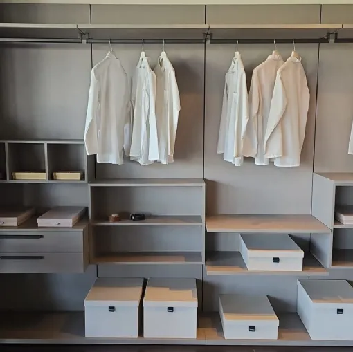 WALK-IN CLOSET ADOK TA -