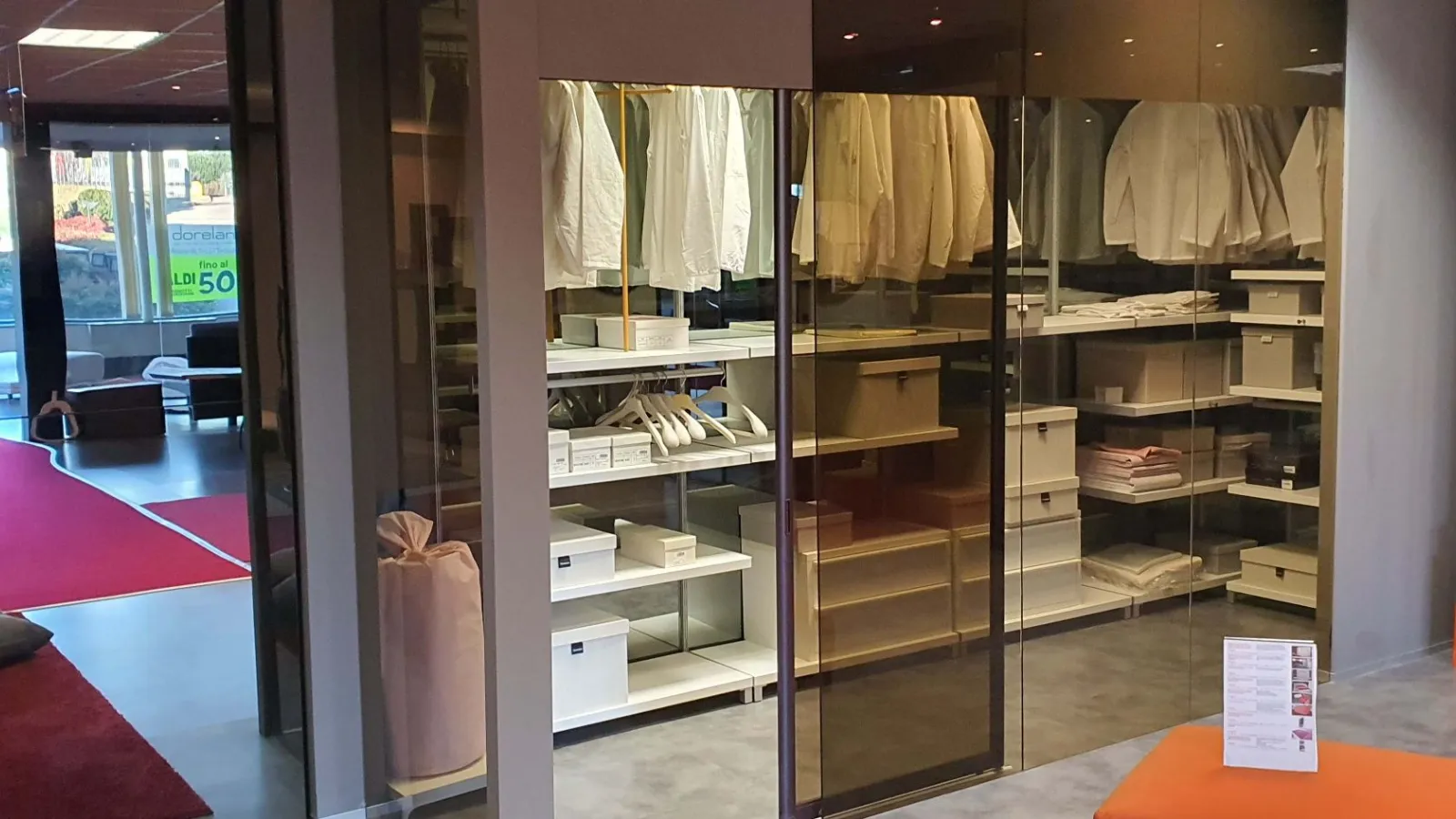 Walk-in closetLYBERA