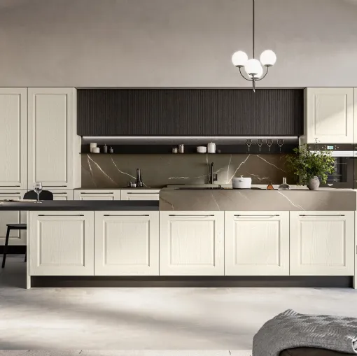 Classic white ash kitchen with Asolo island by Arredo3