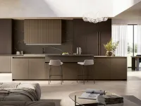 Modern kitchen with Time 01 island in lacquered and walnut wood by Arredo3.