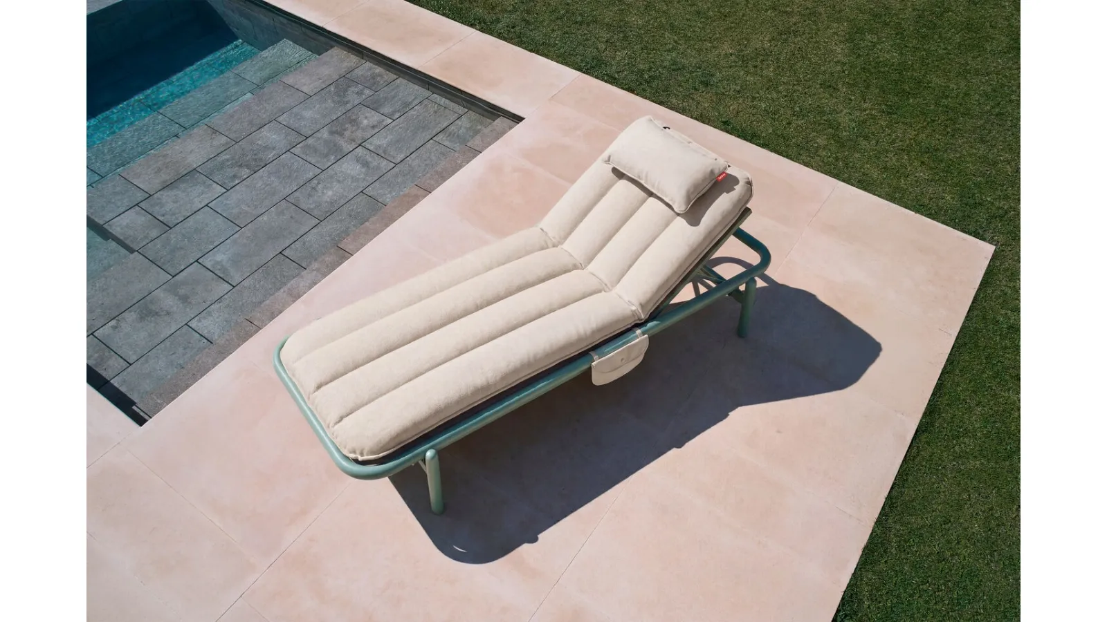 Sunbun Daybed by Fatboy