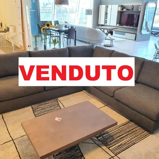 Translate the following phrase into English: URBAN