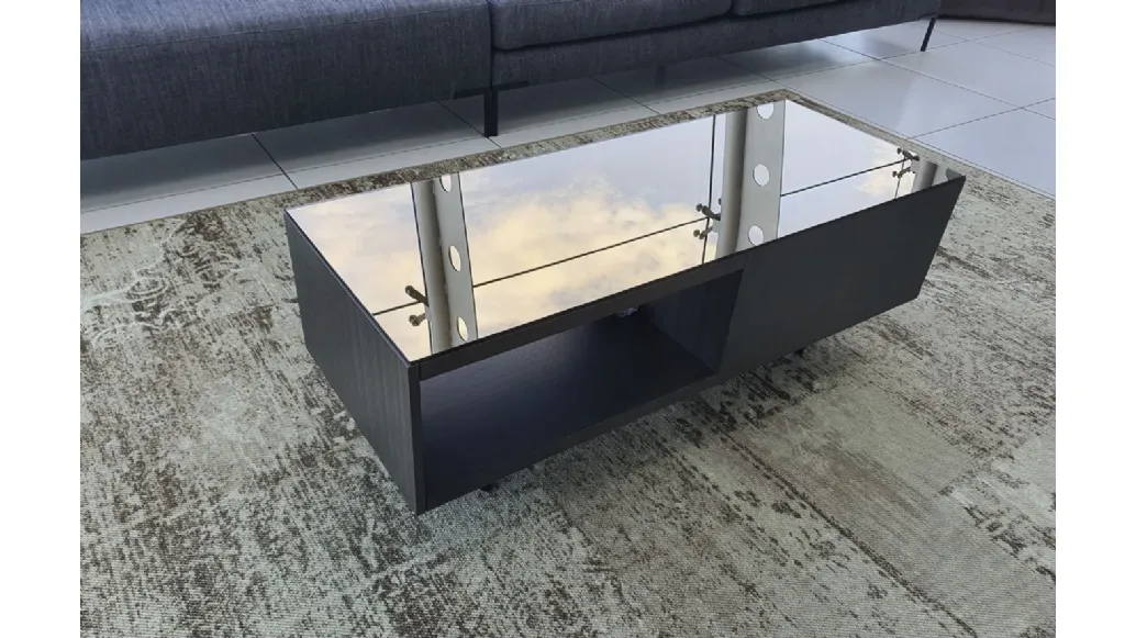 Union coffee table