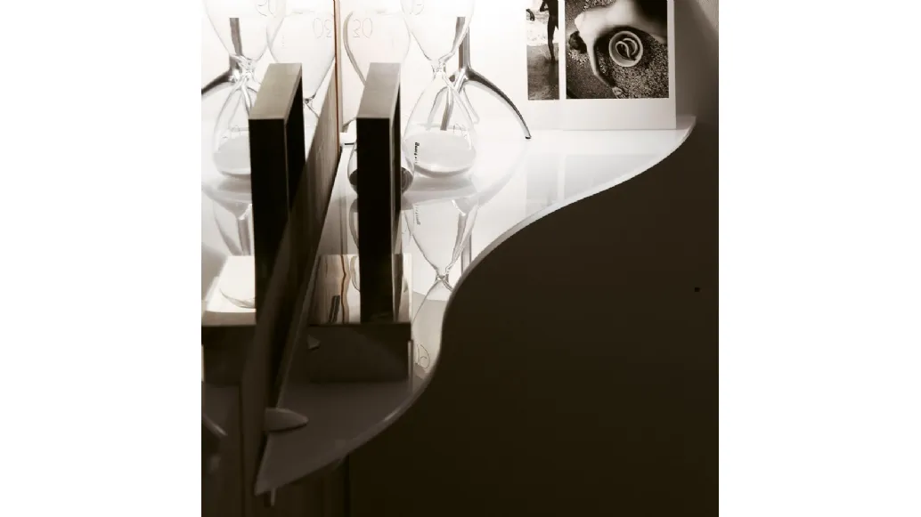 Shaped shelf Bonn by Ponti Terenghi.