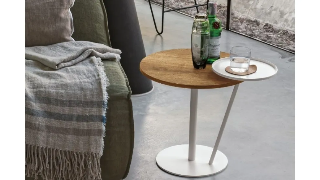 Eclisse coffee table in wood effect material by Tomasella.