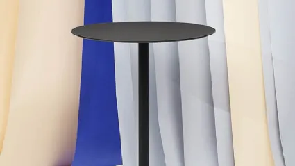 Feluca Table 4 Stars coffee table in laminate with steel base by Infiniti.