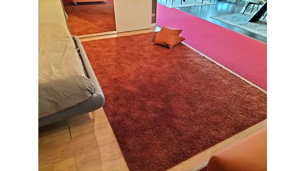 MOVE shaggy rug