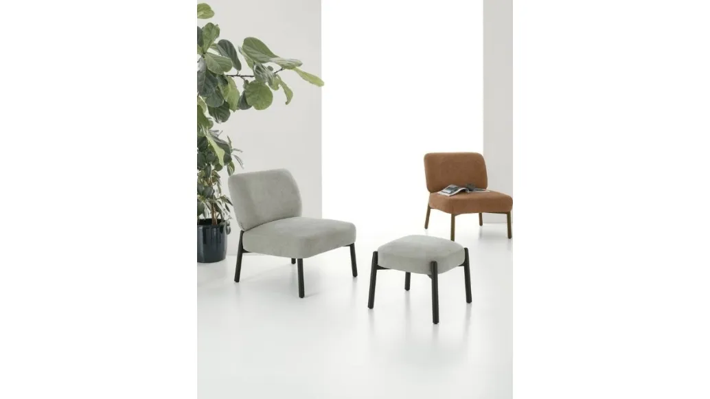 Pouf Kanto upholstered in fabric by Target Point