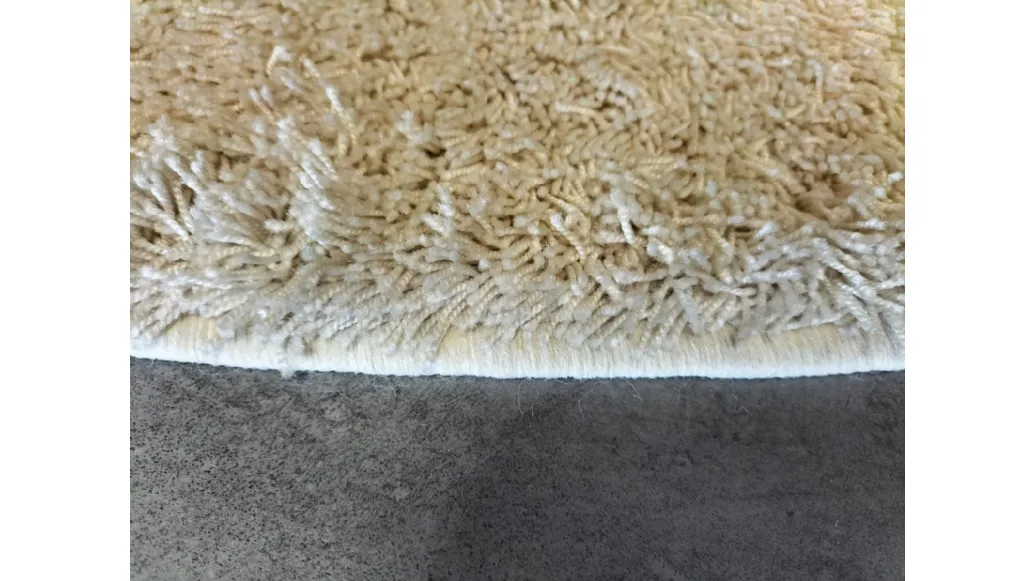 Round long pile rug