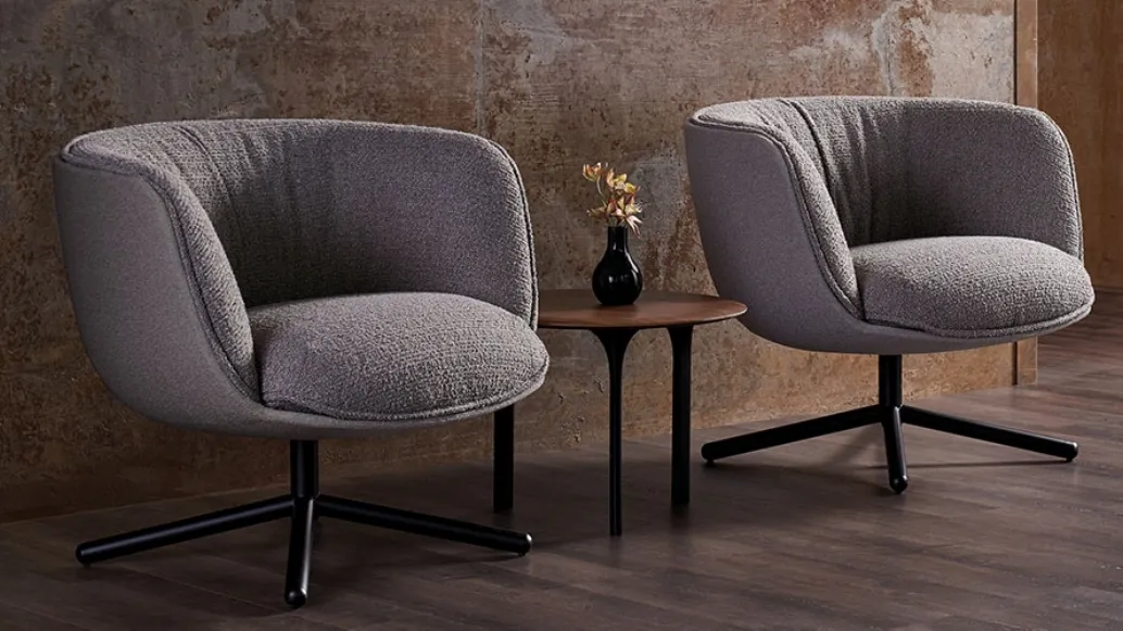 BomBom 4 Stars armchair in soft and enveloping padded fabric by Infiniti.