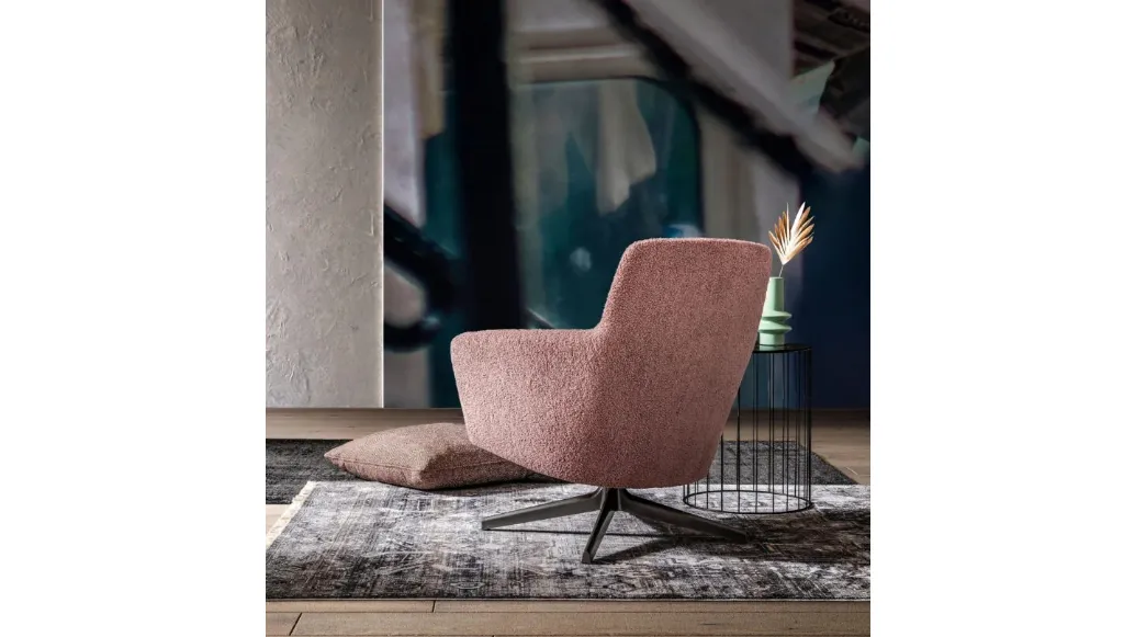 Denver armchair by Samoa