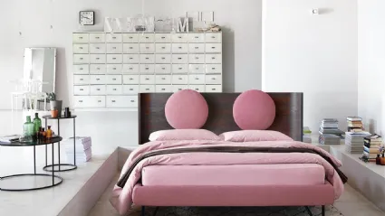 Hugh One bed with Walnut headboard by Noctis