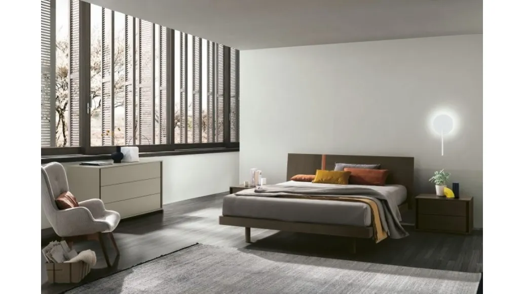 Ken bed with headboard in textured moka oak by Tomasella