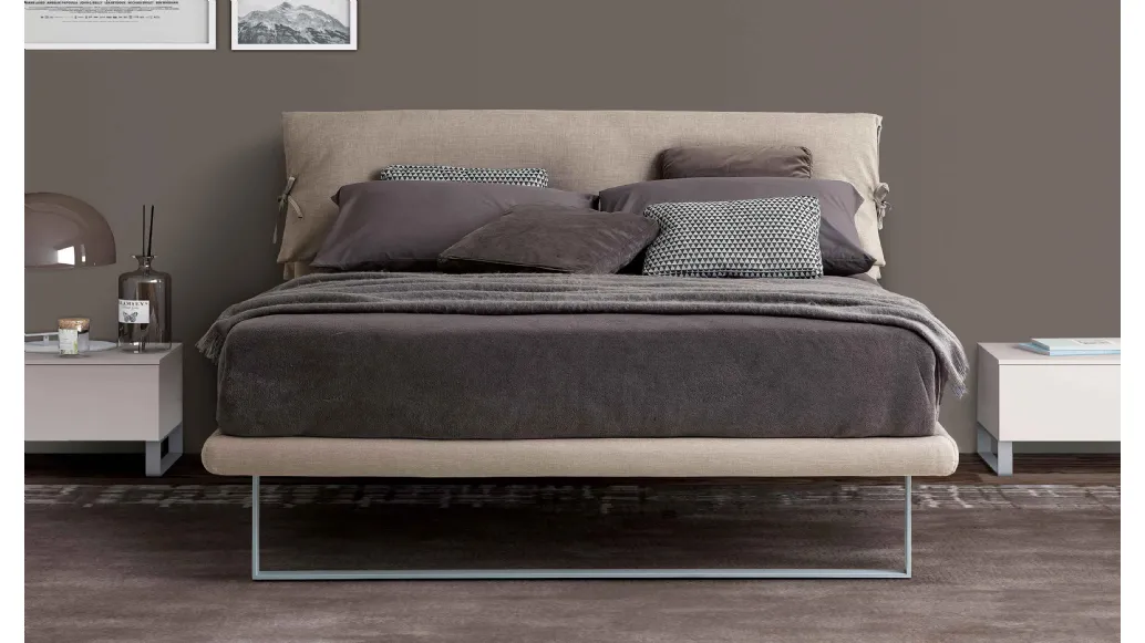 Luxor bed by Spagnol Mobili.