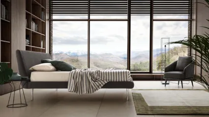Metropolitan bed by Le Comfort.