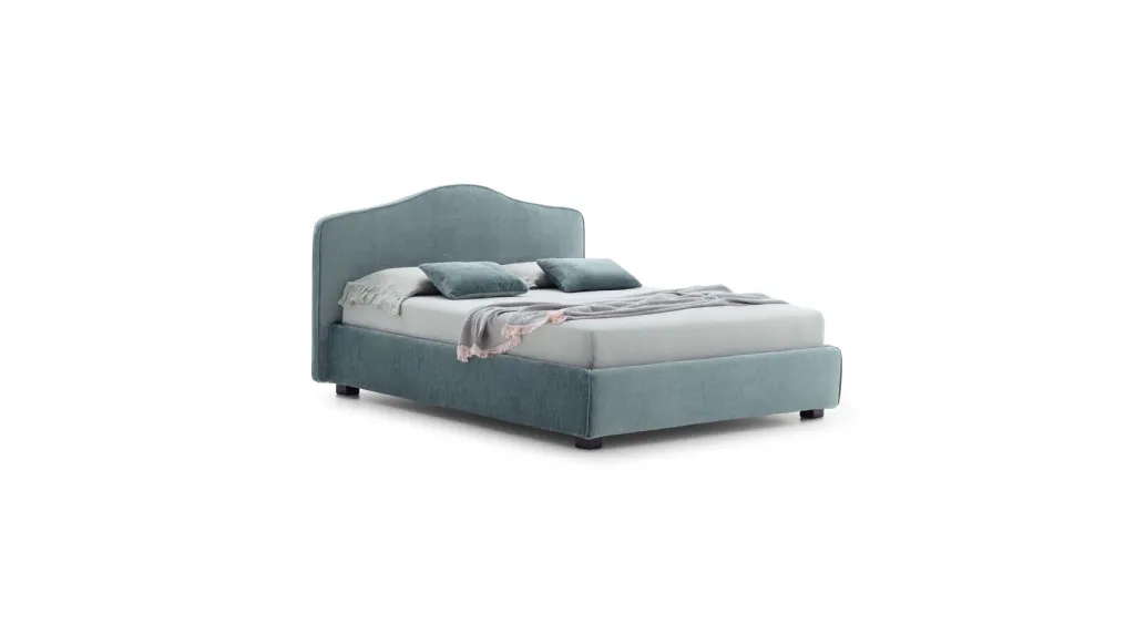 Pink bed by Le Comfort