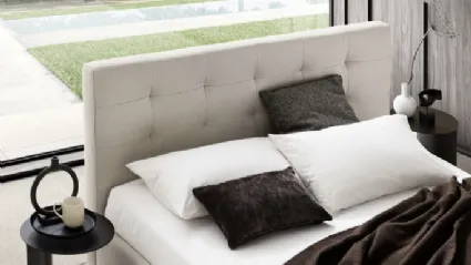 Tender bed with storage box by Le Comfort