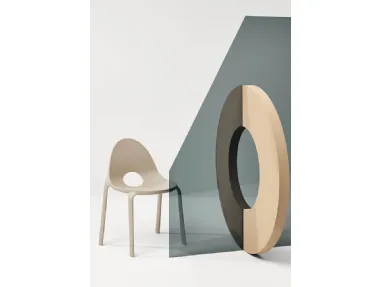 Stackable chair Drop in polypropylene in Sand by Infiniti.
