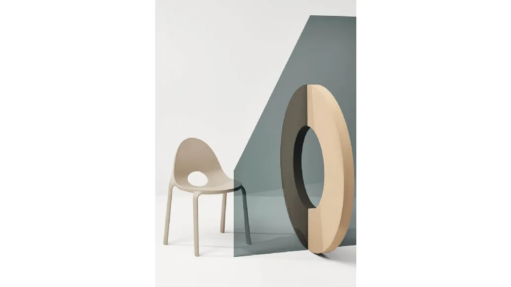 Stackable chair Drop in polypropylene in Sand by Infiniti.