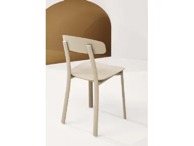 Feluca Pop chair in polypropylene and steel by Infiniti.