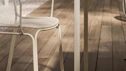 Wire Plus chair in painted metal by Arredo3.