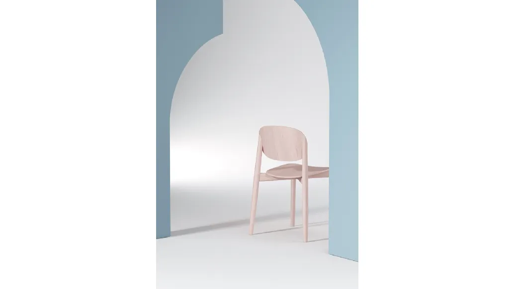 Harmo chair in Natural Ash by Infiniti