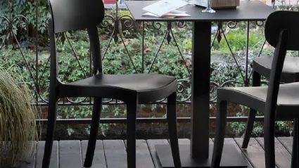 Chair Inn by Connubia