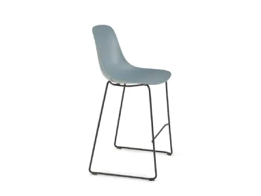Pure Loop Mono Kitchen stool with polypropylene shell and tubular steel frame by Infiniti.