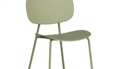 Pop Round Chair in polypropylene and steel by Infiniti.