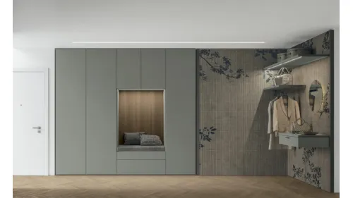 Entrance Logic Plus UNIT 05 by Tomasella