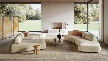Living room in Capriccio fabric with peninsula and linear by Le Comfort.