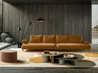 Linear sofa Fanny by Le Comfort.