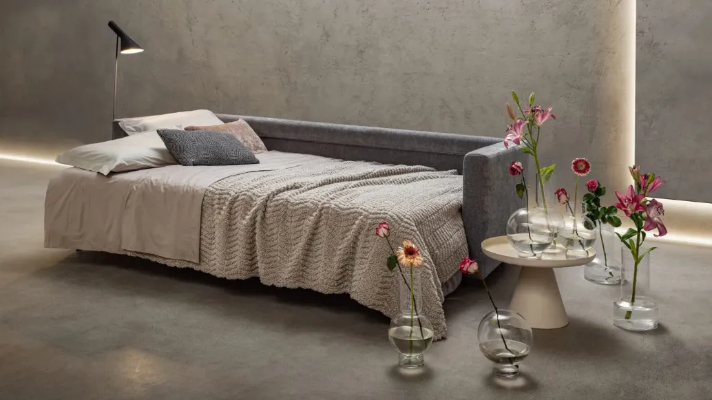 Race convertible sofa bed by Samoa.