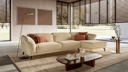 Sky sectional sofa by Le Comfort