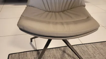 SVEVA armchair