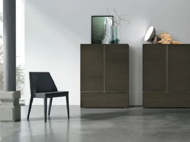 Vertical media unit Regolo R03 in textured moka oak by Tomasella.