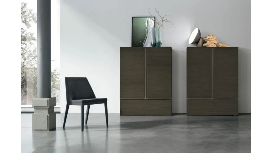 Vertical media unit Regolo R03 in textured moka oak by Tomasella.