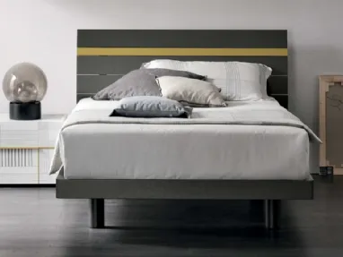 Single bed with Joker headboard by Tomasella.