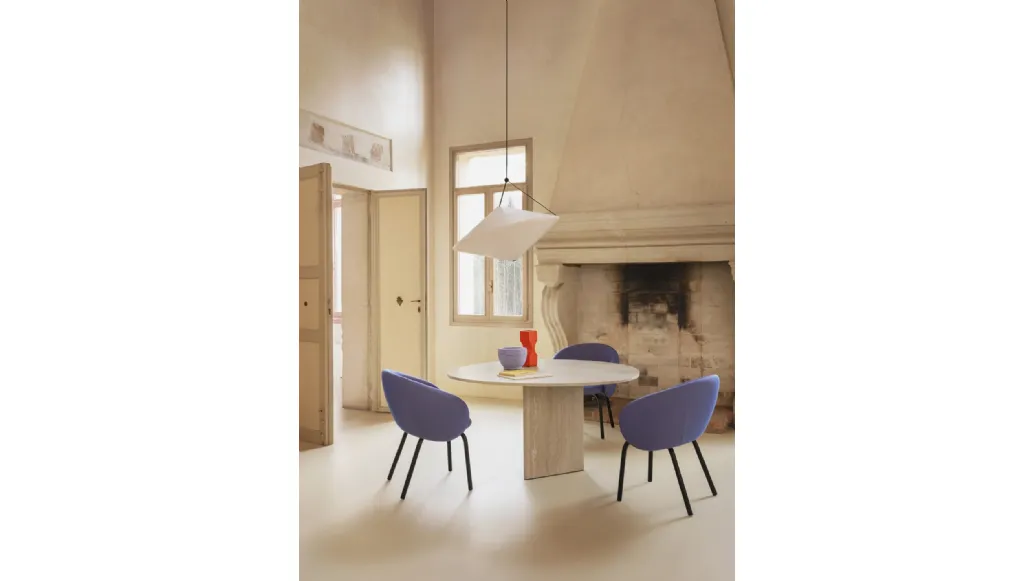 Albio table in travertine marble by Miniforms.