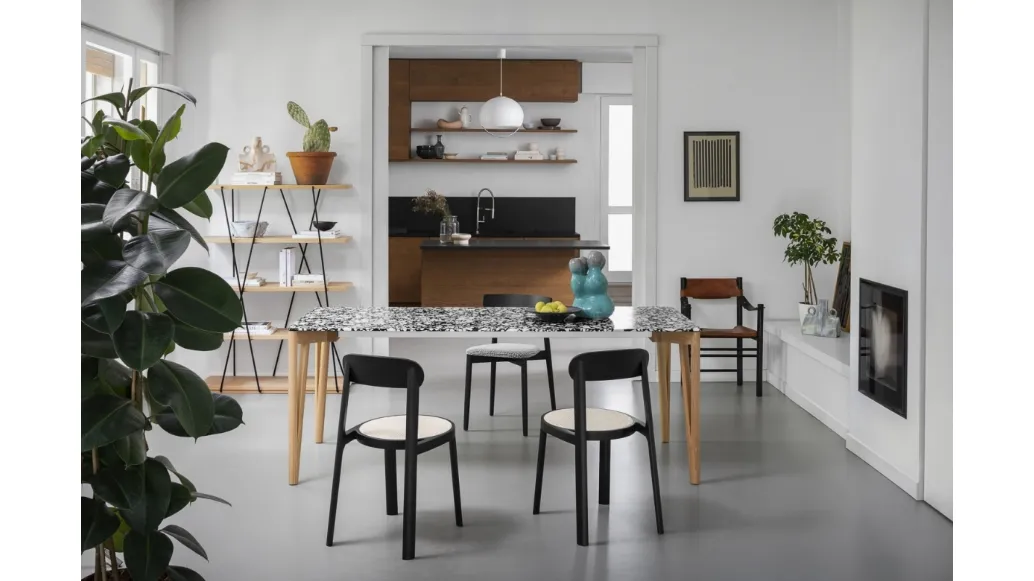 Extendable Decapo table by Miniforms