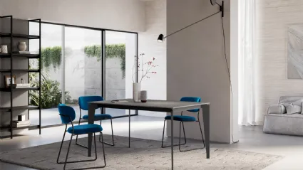 Arredo3's extendable Empire table.