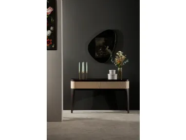 Mobile entrance console Tiffany made of wood with front covered in quilted diamond-patterned eco-leather by Tonin Casa.