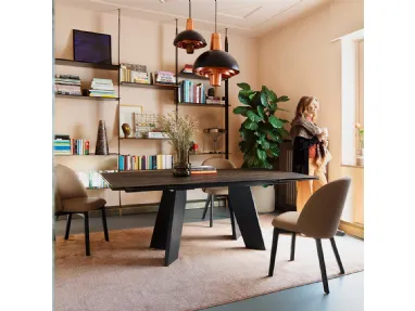 Extendable table Victor by Connubia.