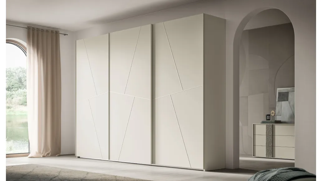 Ardecò Metropolis Mother-of-pearl wardrobe by Spagnol Mobili.